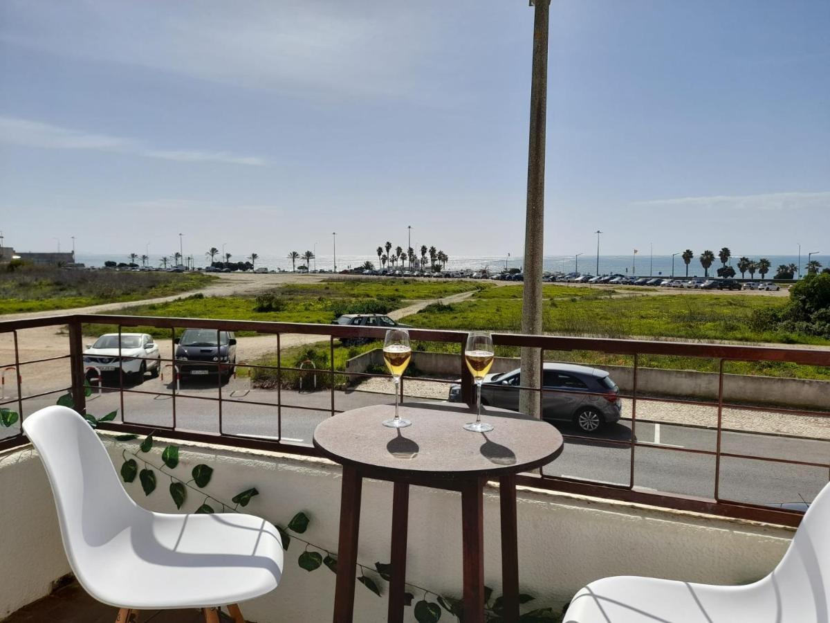 Carcavelos Surf Beach House Bagian luar foto
